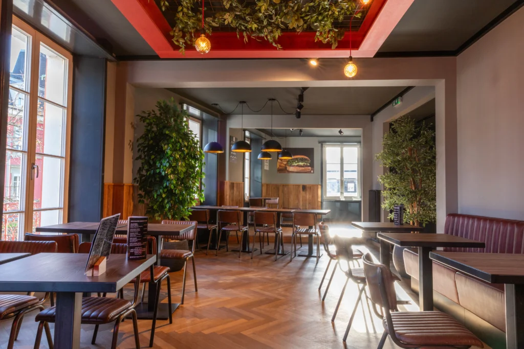 HOLY COW! GOURMET BURGER CO.